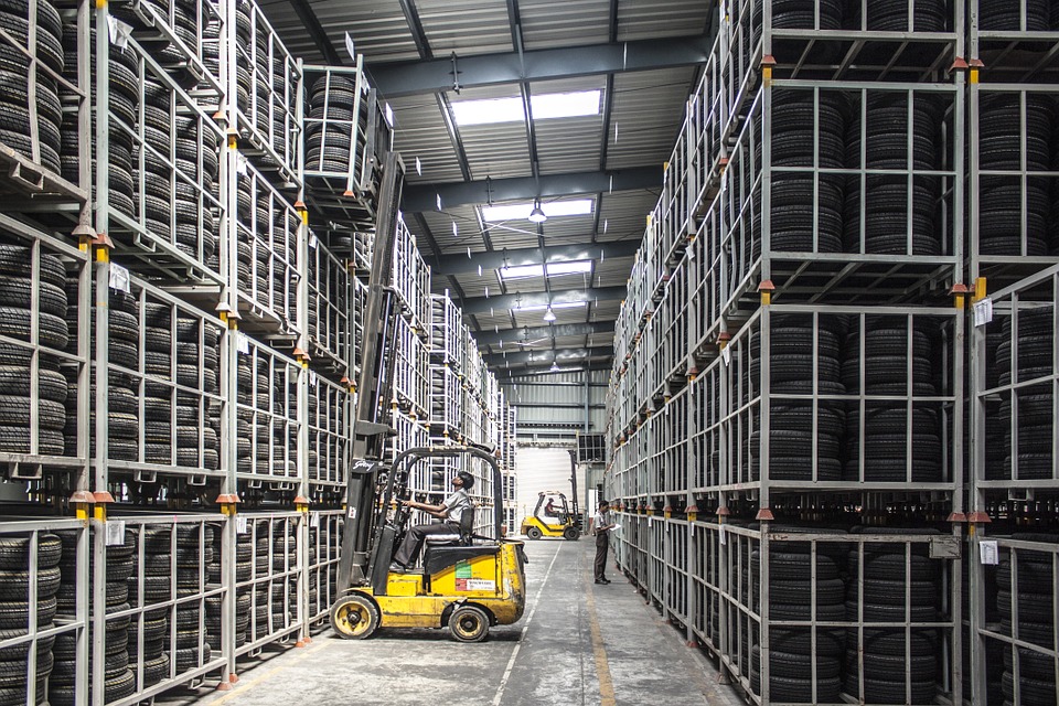 forklift-835340_960_720